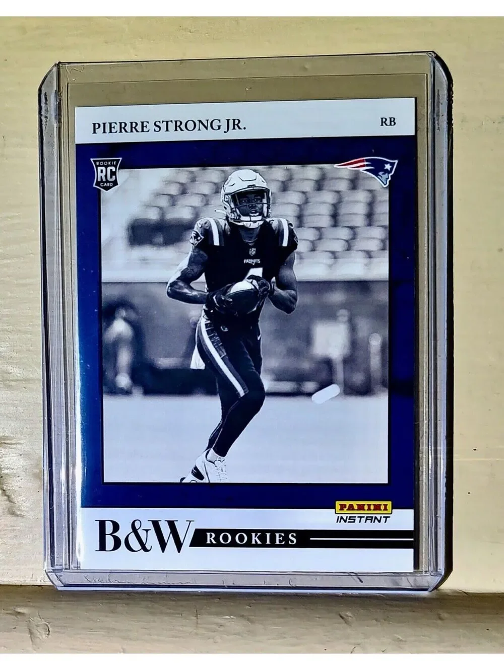 Pierre Strong Jr 2022 Panini NFL Black & White Rookies #36 Football Card 1/649